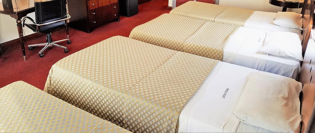 Hotel Abasto 4*